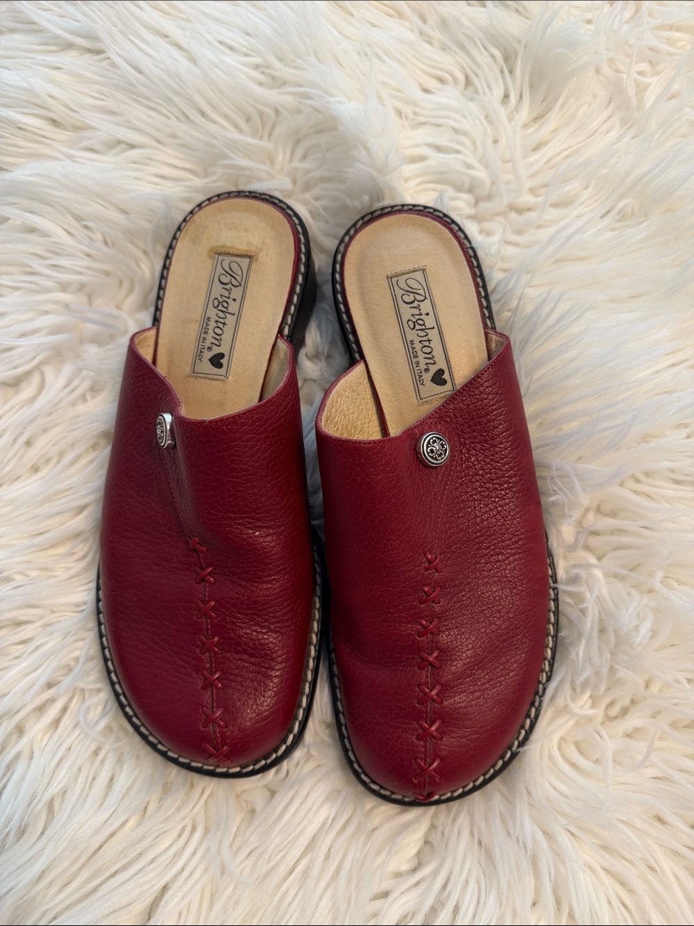 BRIGHTON Women's Burgundy Leather Slip-On Clogs size 8 excellent condition - Picture 5 of 9